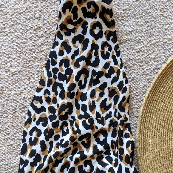 Sold! J. Crew NWT Cheetah V Neck Plunge Swimsuit - Picture 9 of 12